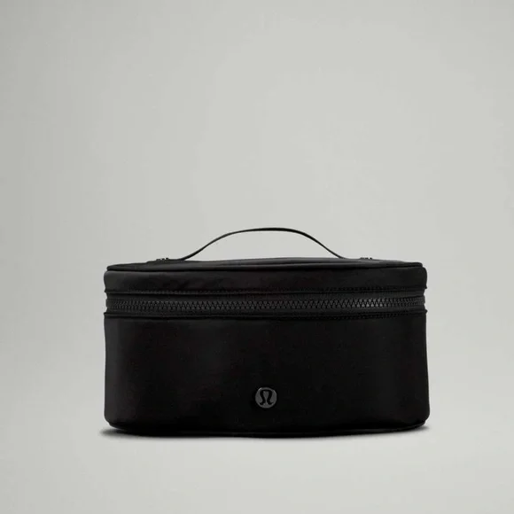 NWT lululemon Oval Top-Access Kit 3.5L - Picture 5 of 7